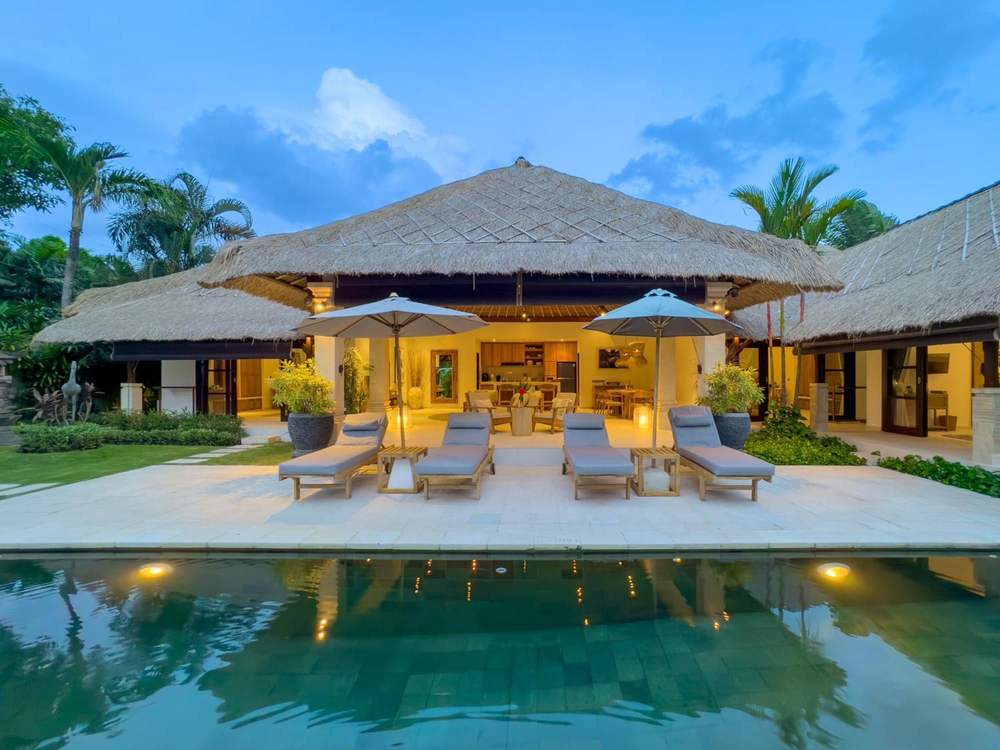 Villa Bugis Seminyak Værelse billede