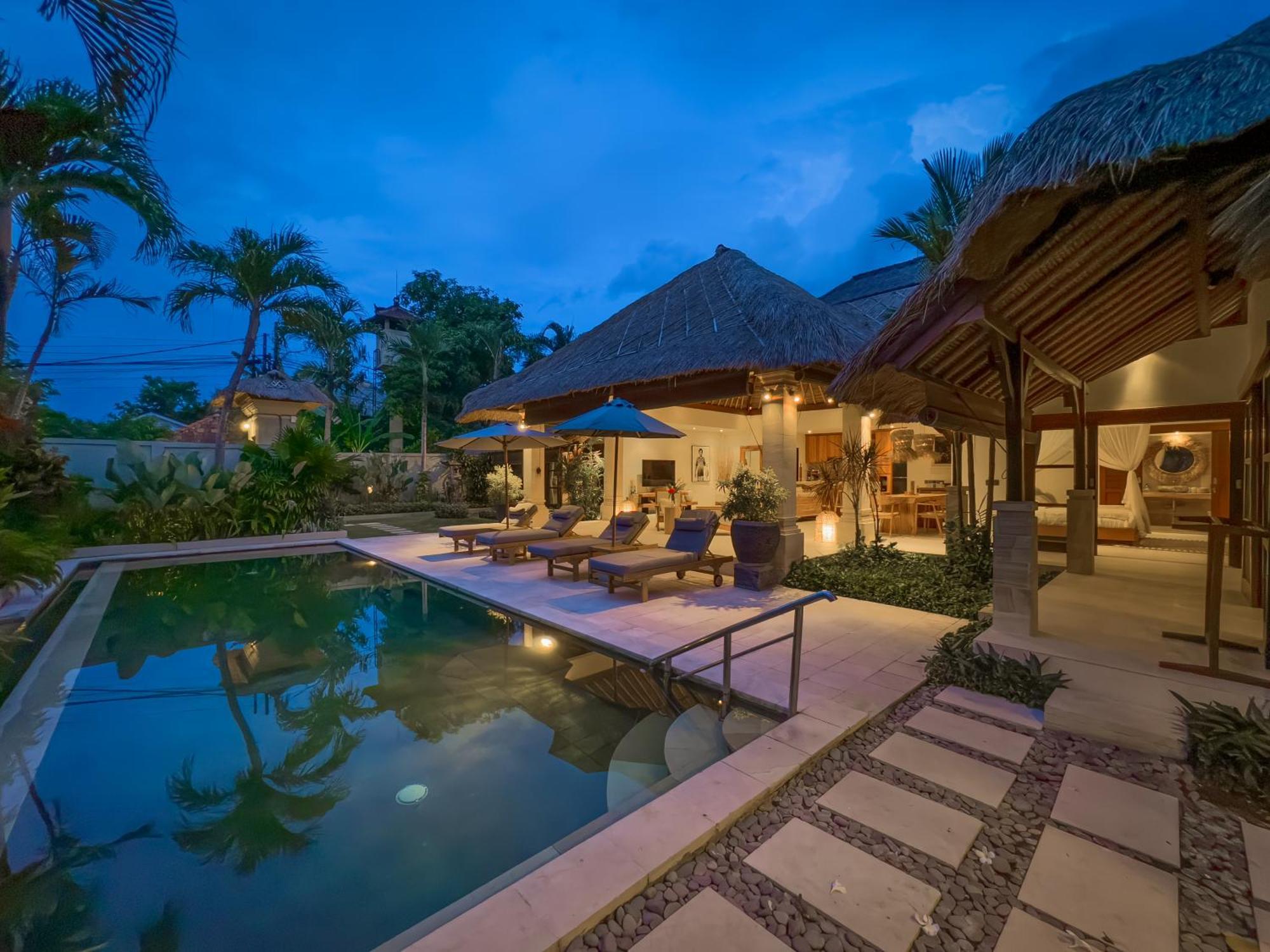 Villa Bugis Seminyak Værelse billede
