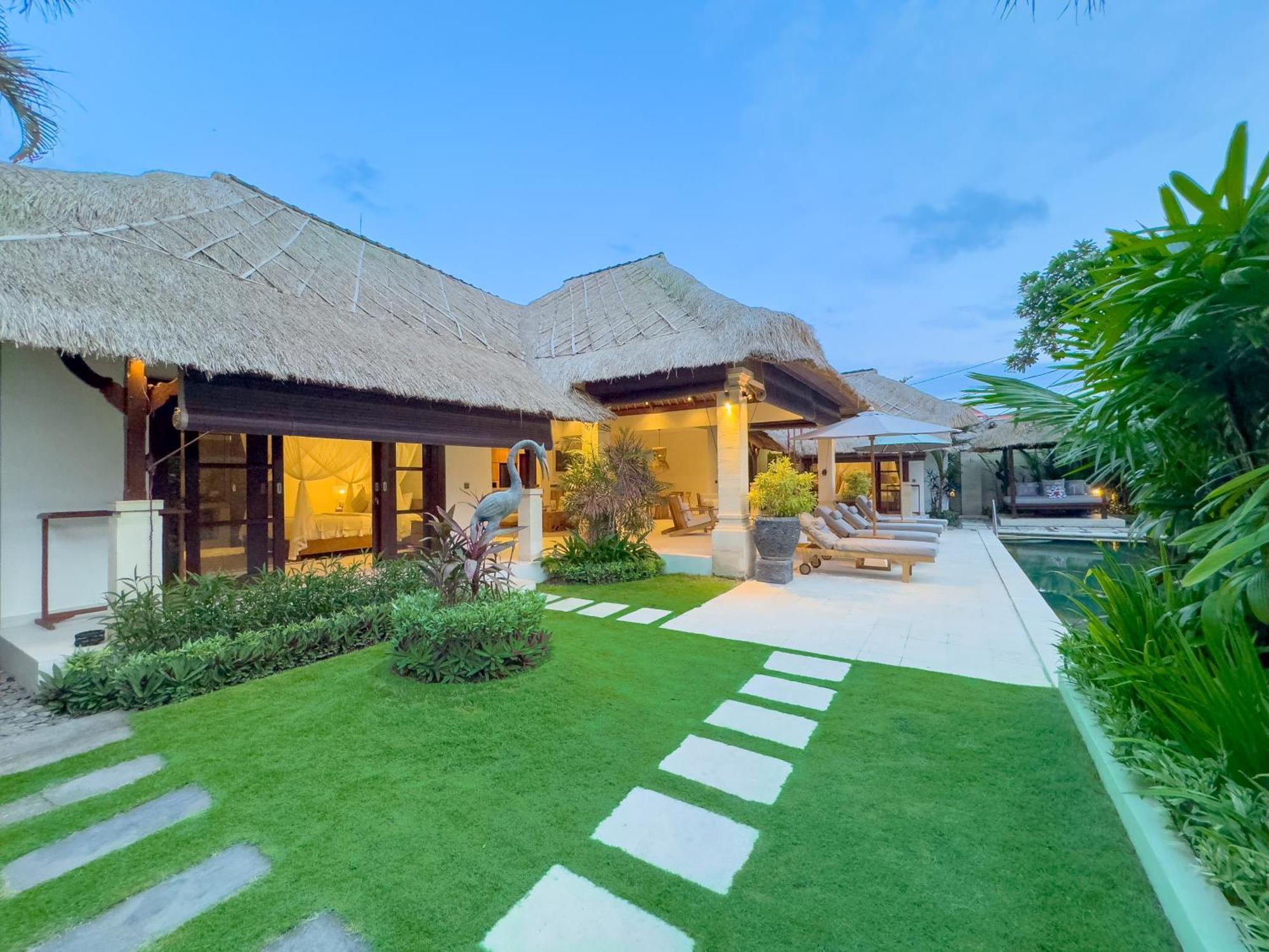 Villa Bugis Seminyak Værelse billede